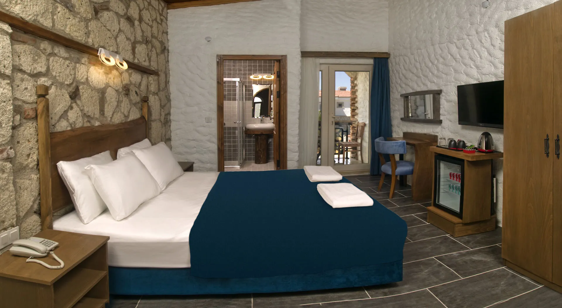 Casa Sevilla Alacati Hotel